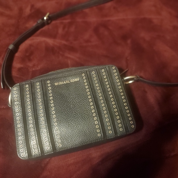 Michael Kors Handbags - Like New ☆ Michael Kors Vintage Leather Bag